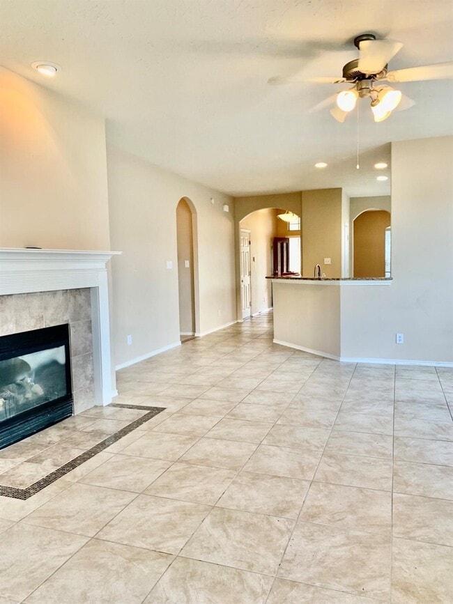 Building Photo - 2510 Windy Vale Trail Rental