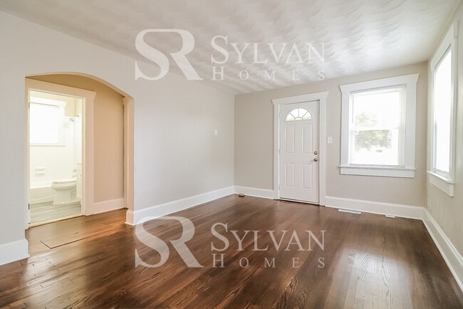 Photo - Enjoy living the good life in this 3 bedroom, 1 bathroom home