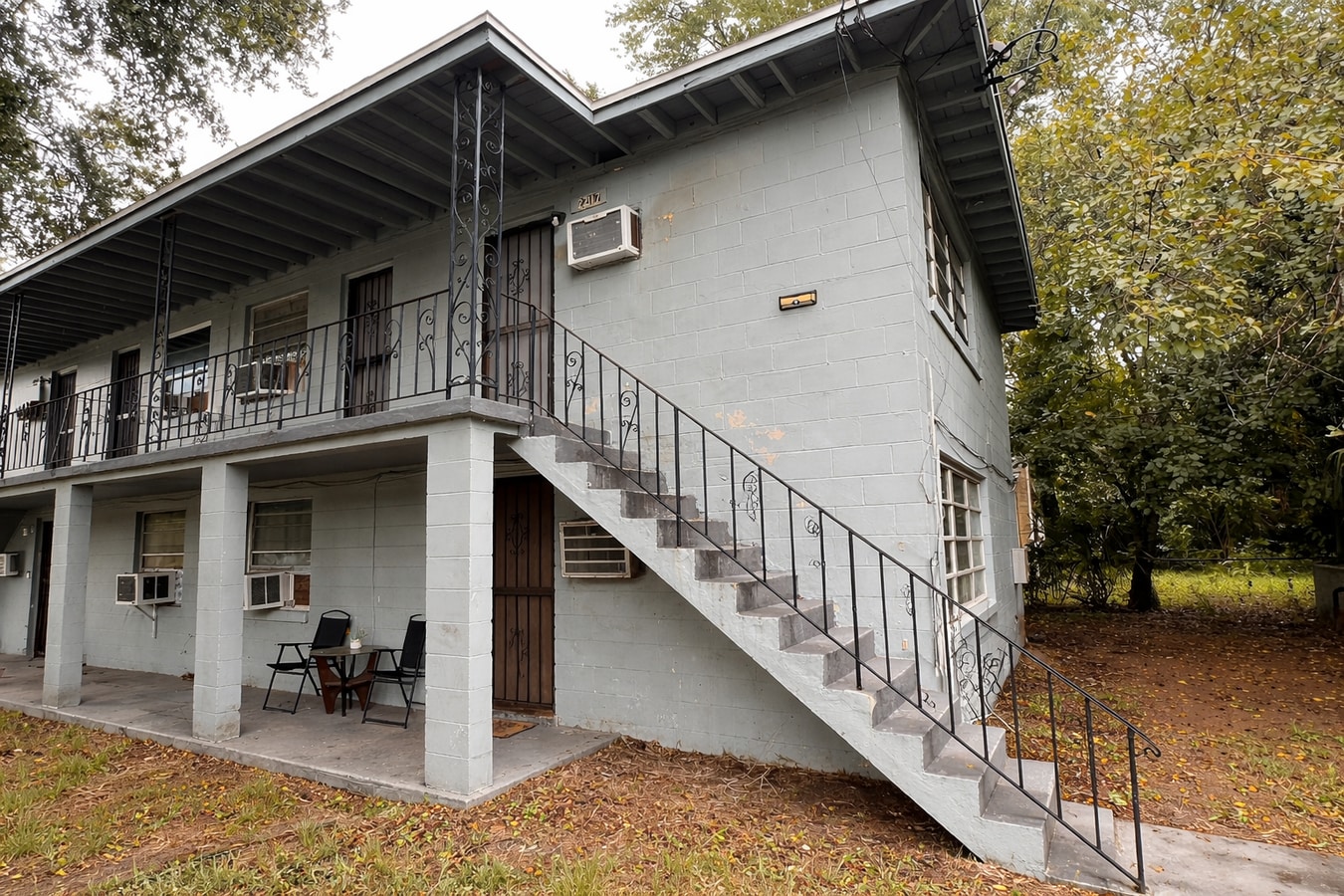 Photo - 2217 W 39th St