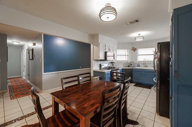 Photo - 857 Chanticleers Ln