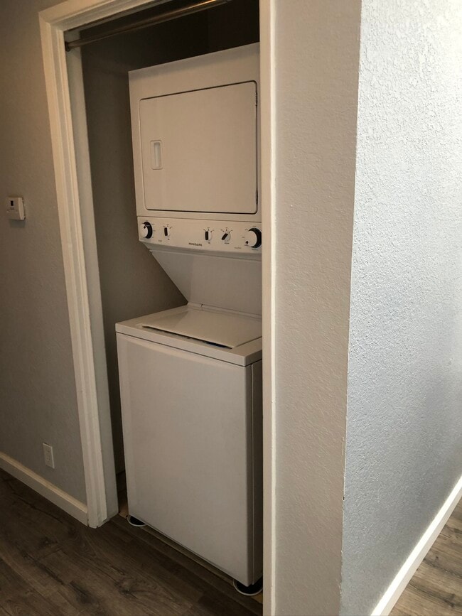 In unit washer/dryer - 55 Stenner St Unit O