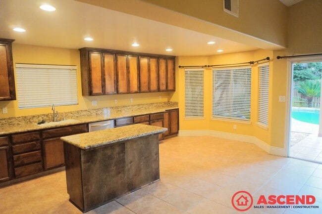 Photo - Beautiful Home Located in Rosedale!