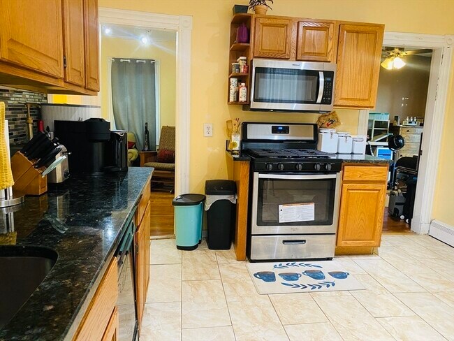 Photo - 46 Middle St Unit 3