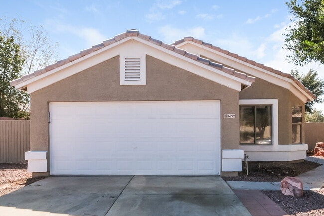 Building Photo - 6999 W Rose Ln