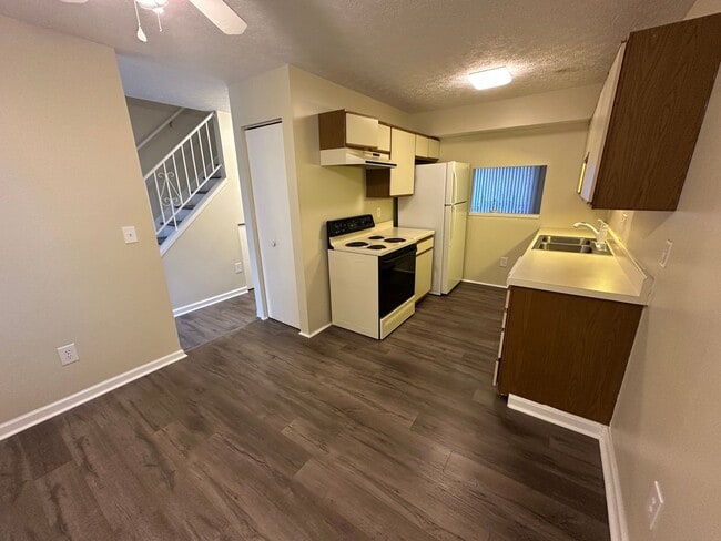 Photo - Convenient Townhome Close to I81