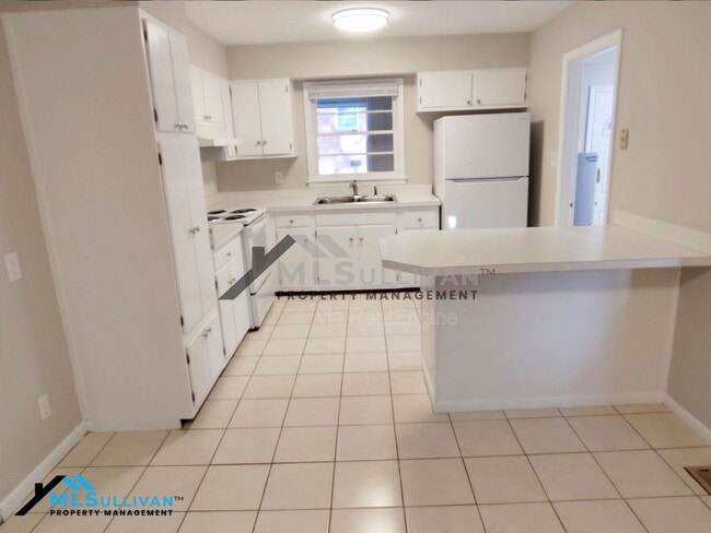 Photo - 1521 Euclid Rd