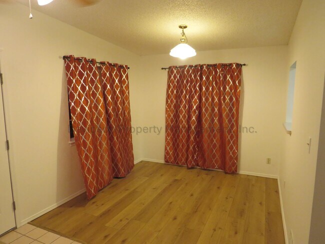 Photo - Charming 3 Bedroom Unit in Old Colorado City