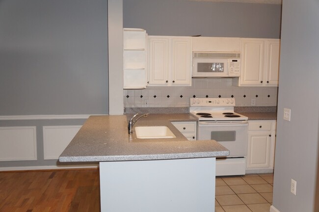 Photo - Rare 2 bed 2 bath condo located in The Tuscany