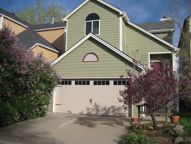 Short-Term Furnished 2-3 BR Home in Boulder - Short-Term Furnished 2-3 BR Home in Boulder