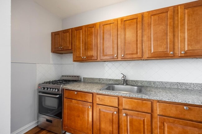 Photo - 917 W Eastwood Ave Unit 705
