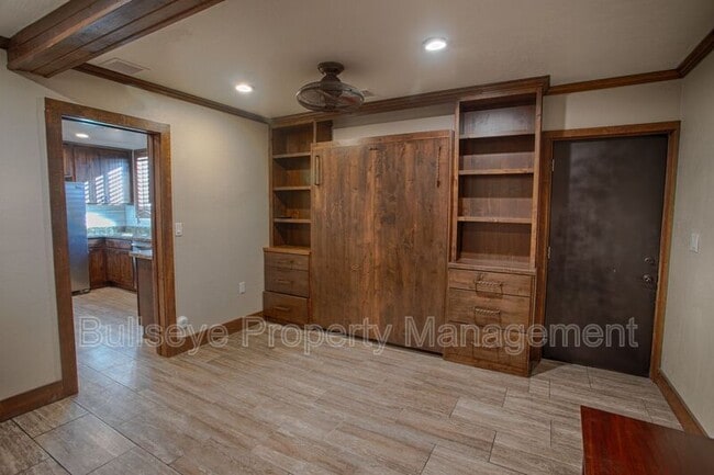 371 E. 1/2 St. North