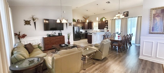 Photo - 410 SE 6th Ter