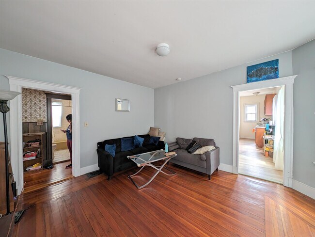 Photo - 35 Pearson Rd Unit 1