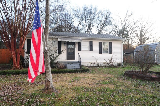 Photo - 1702 Truman Dr NE