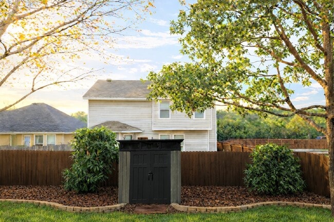 Photo - 169 Red Hawk Ridge