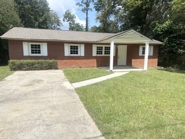 Photo - 224 Francis St House