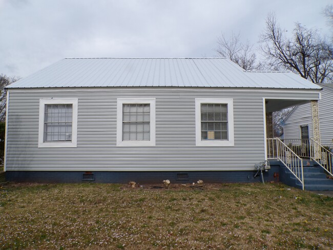 Building Photo - 2520 Ave U Rental