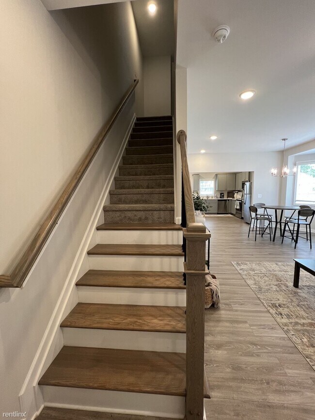 2 br, 2.5 bath House 3704 S Mebane St Rental House Rental in