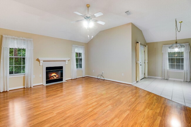 Photo - 366 Bay Tree Dr