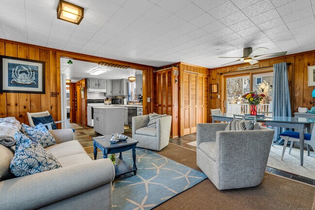 Photo - 32 Bassett Ln