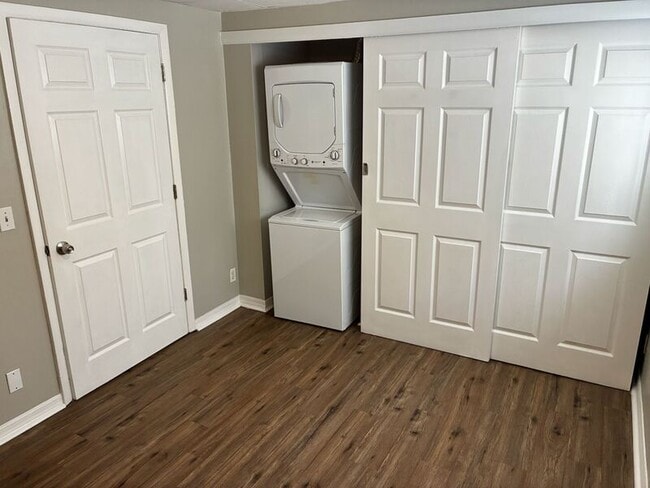 Photo - 2146 Inwood Terrace