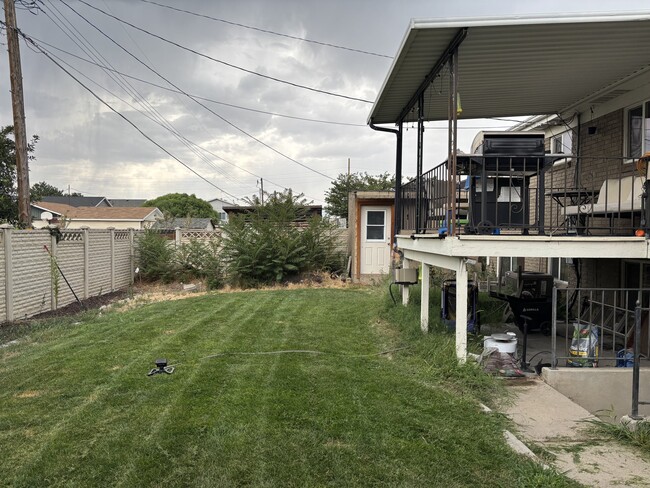 Photo - 125 W 8710 S