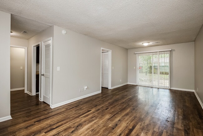 Photo - 159 Hummingbird Ave