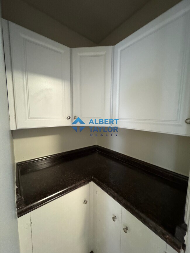 Photo - 61 Dana St Unidad 8