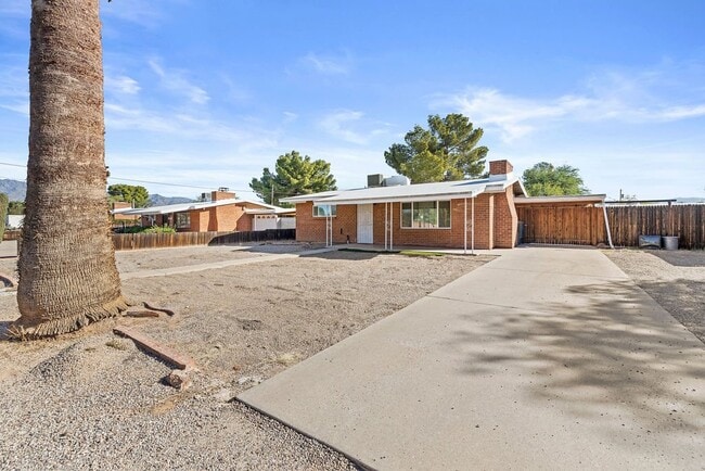 Photo - 1410 N Jefferson Ave
