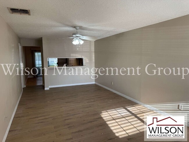 Photo - 1241 Heritage Ln