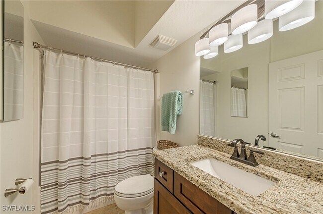 Photo - 26651 Rosewood Pointe Cir Unidad 203