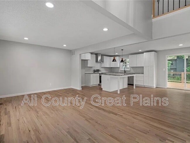 Photo - 1917 E Stratford Rd