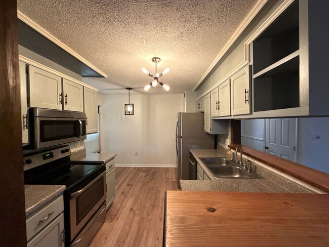 Photo - 7201 Winery Ln