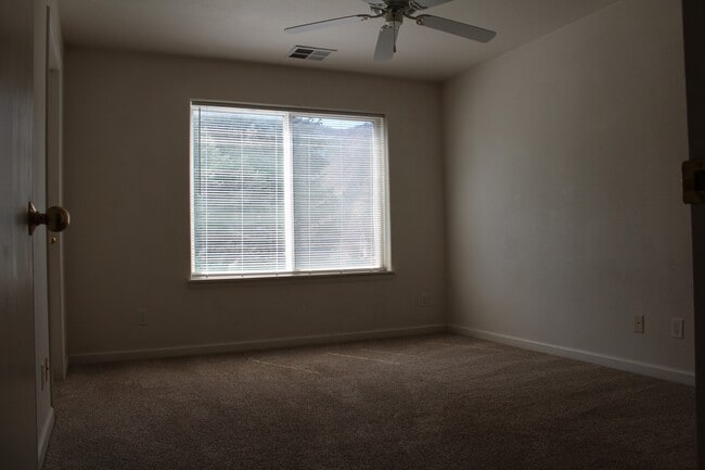 Photo - 794 Castle Valley Blvd