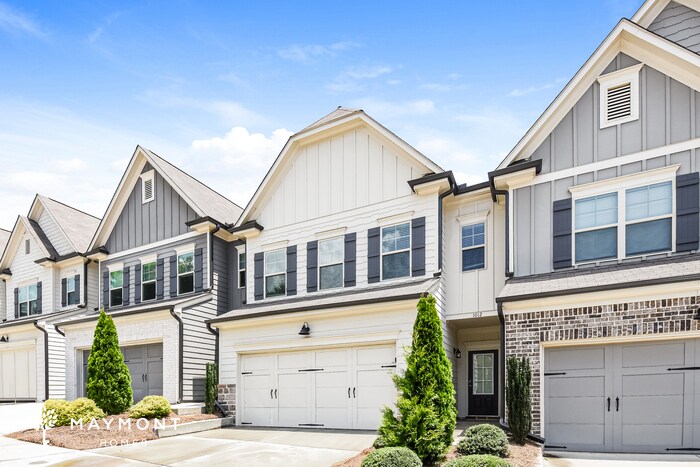 Photo - 1012 Pearce Way