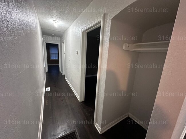 Photo - 930-932 N Glendale Ave Unit 930 N Glendale Ave