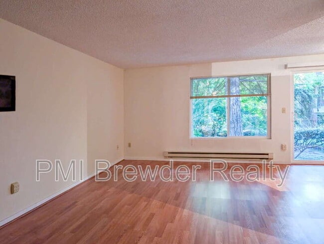 Photo - 19851 25th Ave NE Unidad 120