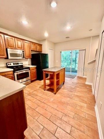 Photo - 16334 Rolling Brook Dr
