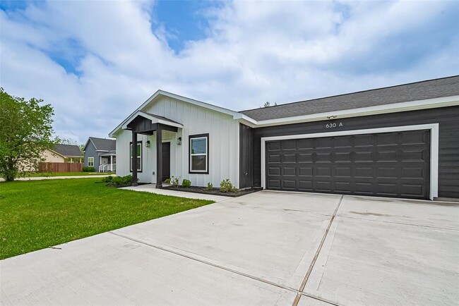 Building Photo - 630 Silliman St Rental