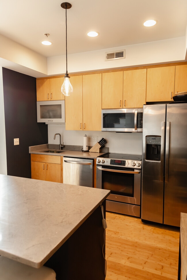 Building Photo - 10 E 26th St Unit 312 Rental