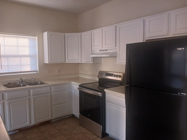 Photo - 305 Speed St Unit A