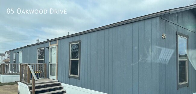 Photo - 85 Oakwood Dr