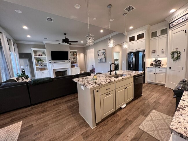 Photo - 4 BEDROOM/3 BATH SPACIOUS IN GATED COMMUNITY