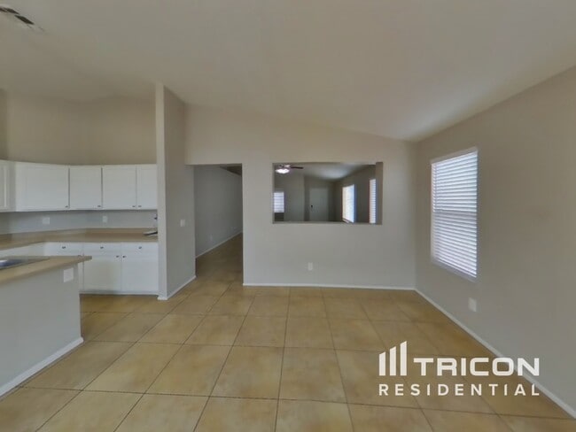 Photo - 8334 W Baxter Dr