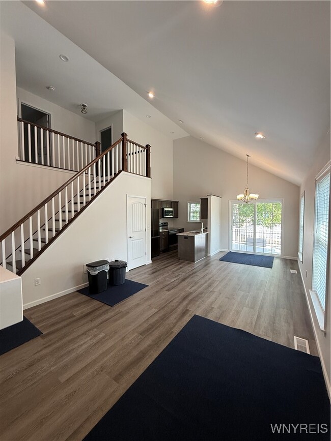 Photo - 8550 Nottingham Terrace