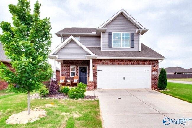Building Photo - 12900 Tallulah Dr Rental