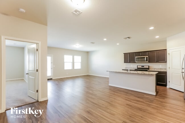 Photo - 296 W Powell Dr