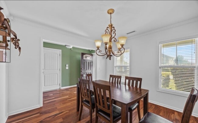 Photo - 553 Montego Ct