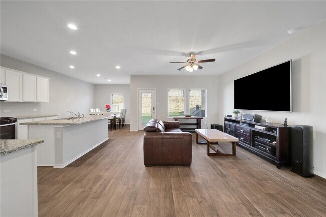 Building Photo - 13854 Rock Island Trl