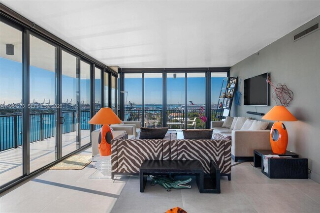 Photo - 1000 Venetian Way Unidad 1501